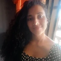 Gambar Profil Emma_curly95