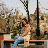 LisaLewIst's Profile Pic