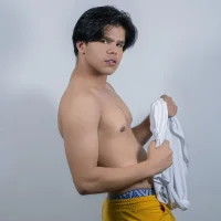 yefferhot12's Profile Pic