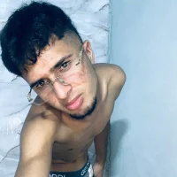 תמונת פרופיל של GoldenVice