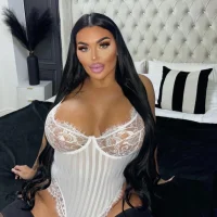 Elliechloe Φωτ, Προφίλ