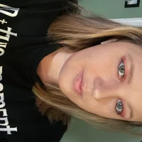 Lilithdarkfirewolf's Profile Pic