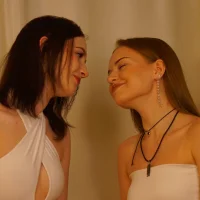 RowenaCreason's Profile Pic