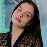 Christie_x's Avatar Pic