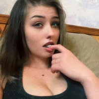 StarstruckNSquirtinSlut's Profile Pic