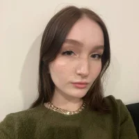 EvelynGrays's Profile Pic