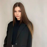 AlodieBooton's Profile Pic