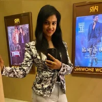 Riya_1002's Profile Pic