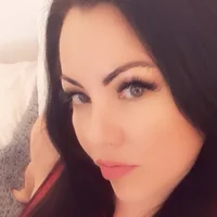 EmilieBrit's Avatar Pic