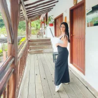 velyra's Profile Pic