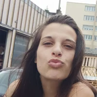 Andreia1506's Profile Pic