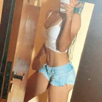 brunette_cherrys profilbillede