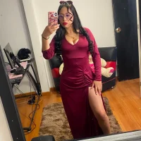 yesie_hot Adlı Modelin Avatarı