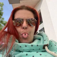 GoldenWifee16's Profile Pic