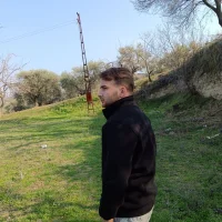 ExilingMedium's Avatar Pic