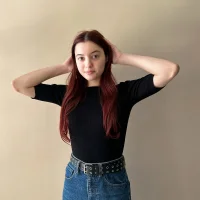 DenisieKing's Profile Pic