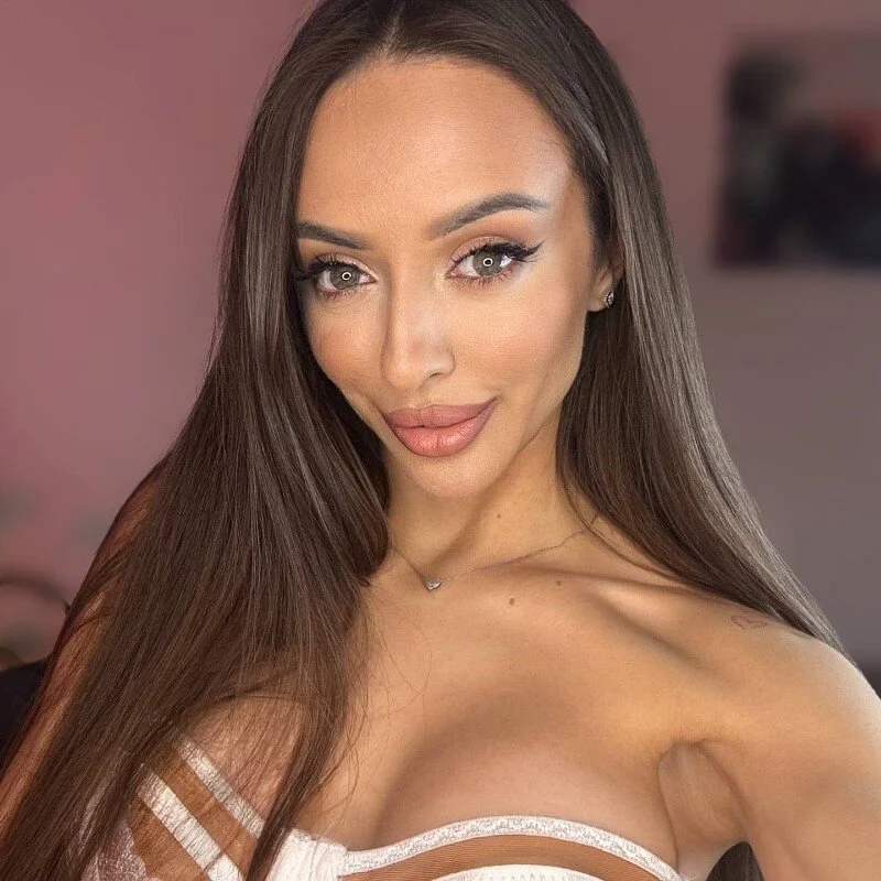 tina_akira profile photo