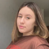 anajhuliaaaa's Profile Pic
