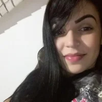 RavieSarah's Profile Pic