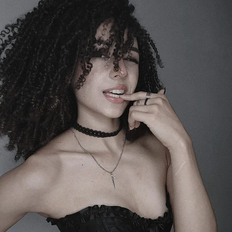 Mia_curly1 profile photo