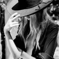 MilaFlowerss_s profilbillede