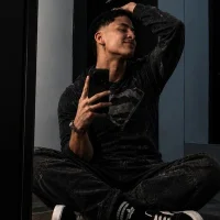 Axel_Romanovのアバター写真