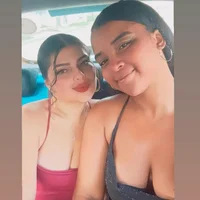 Chloe_n_Caroline_'s Profile Pic