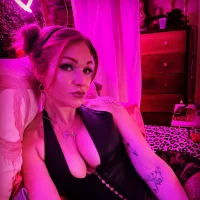 Foto do perfil de PrettyKittyMilf