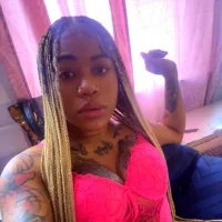 Heavens_NativeGuy webcam model