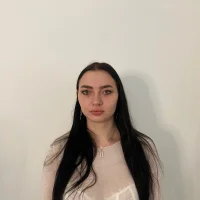 LinnBevis's Profile Pic