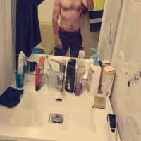 leloupblanc5304's Avatar Pic