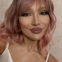 LucyAlexis's Profile Pic