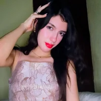 Emily-hottson Adlı Modelin Avatarı