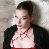 Lily_Ember: изображение аватарки