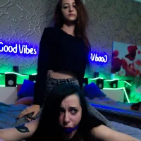 Molly_Nikki's Profile Pic