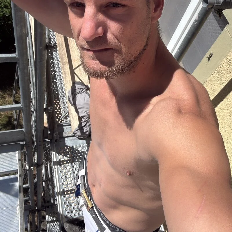jmbhot profile photo