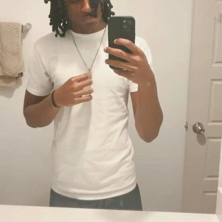 youngdihhh1 profile photo