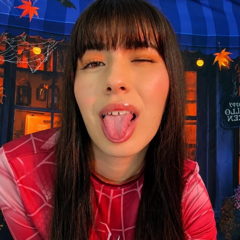 molly_cm profile photo