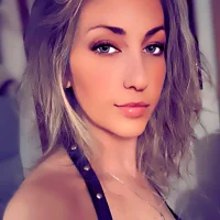 Nikki_Lixxx's Avatar Photo