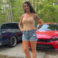 tastemecaroline Adlı Modelin Avatarı