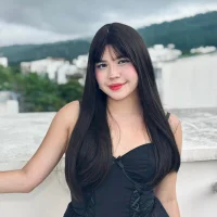 Emiii_cute Φωτ, Προφίλ