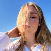 EsmaBuys's Profile Pic