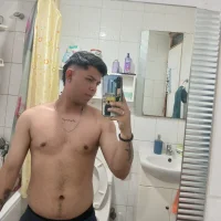 Alejandro0421's Profile Pic