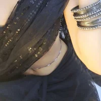 yours_queen_11