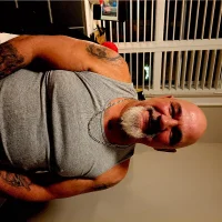 Newfiesausage1972のアバター写真