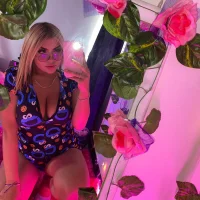 MiaGonzalez_pinks profilbillede