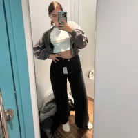 Gambar Profil GiselleReidenbach