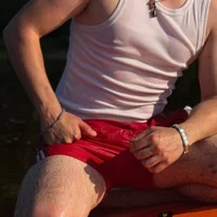 Tomredfox's Profile Pic