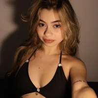 petiitegirl's Avatar Pic