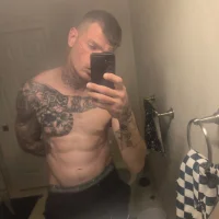 CrystalNBubba 头像图片